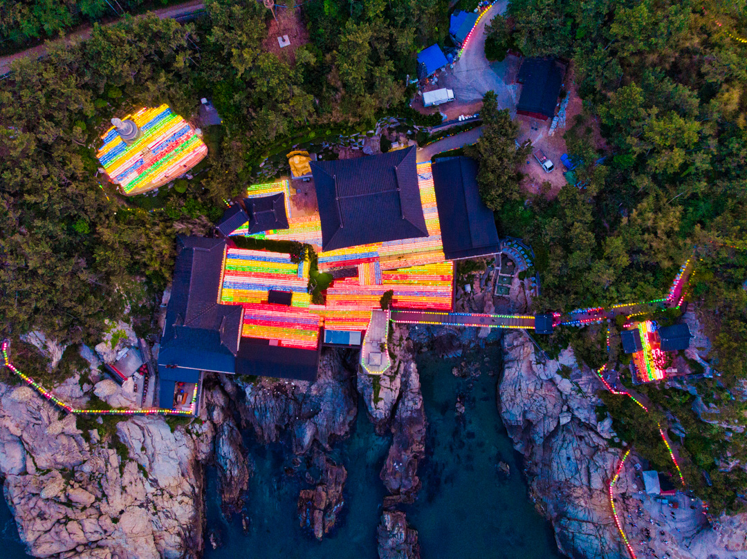  Haedong Yonggunsa Temple 