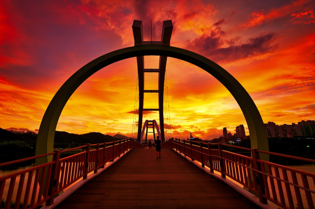  Walking Bridge in Ulsan, South Korea 